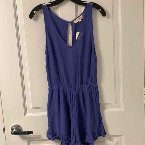 NWT Altar’d State Purple V Neck, Sleeveless Romper. Size small. - Picture 1 of 10